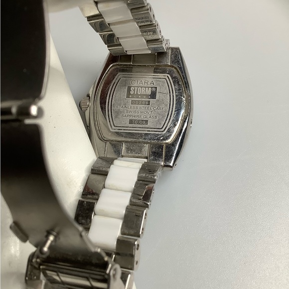 Stunning Storm Watch - Picture 5 of 5